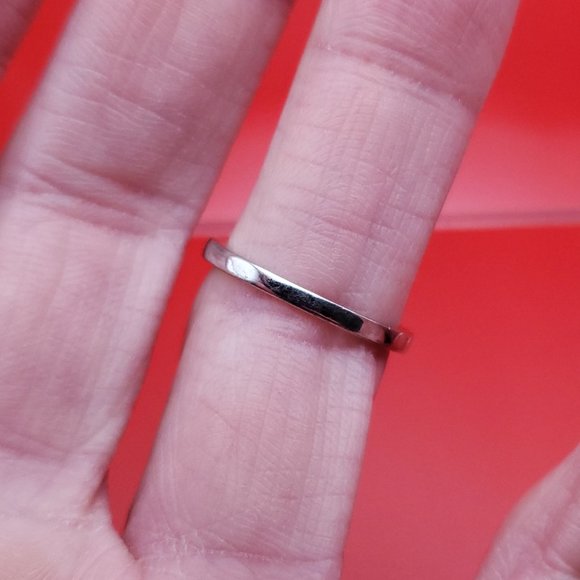 Size 6 925 Sterling Silver Cute Dainty Clear CZ Gems Ring - Picture 4 of 8